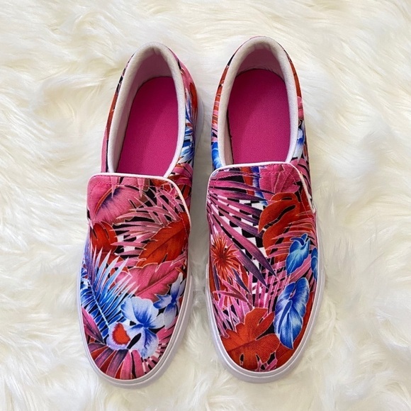 NIKE WOMEN'S COURT ROYALE SLIP-ON SHOE SZ 9.5 - Picture 2 of 8